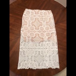 Women’s Abercrombie and Fitch White Tan Lace Skirt